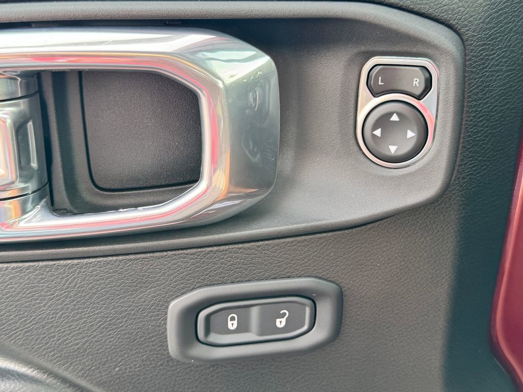 Used 2022 Jeep Gladiator Sport AWD/4WD image 29