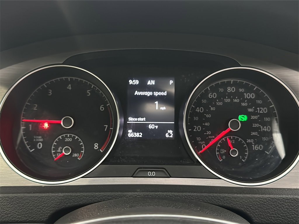 Used 2016 Volkswagen Golf S image 20