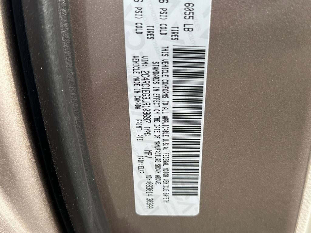 Used 2018 Chrysler Pacifica Touring-L Plus w/ Advanced Safetytec Group FWD image 36