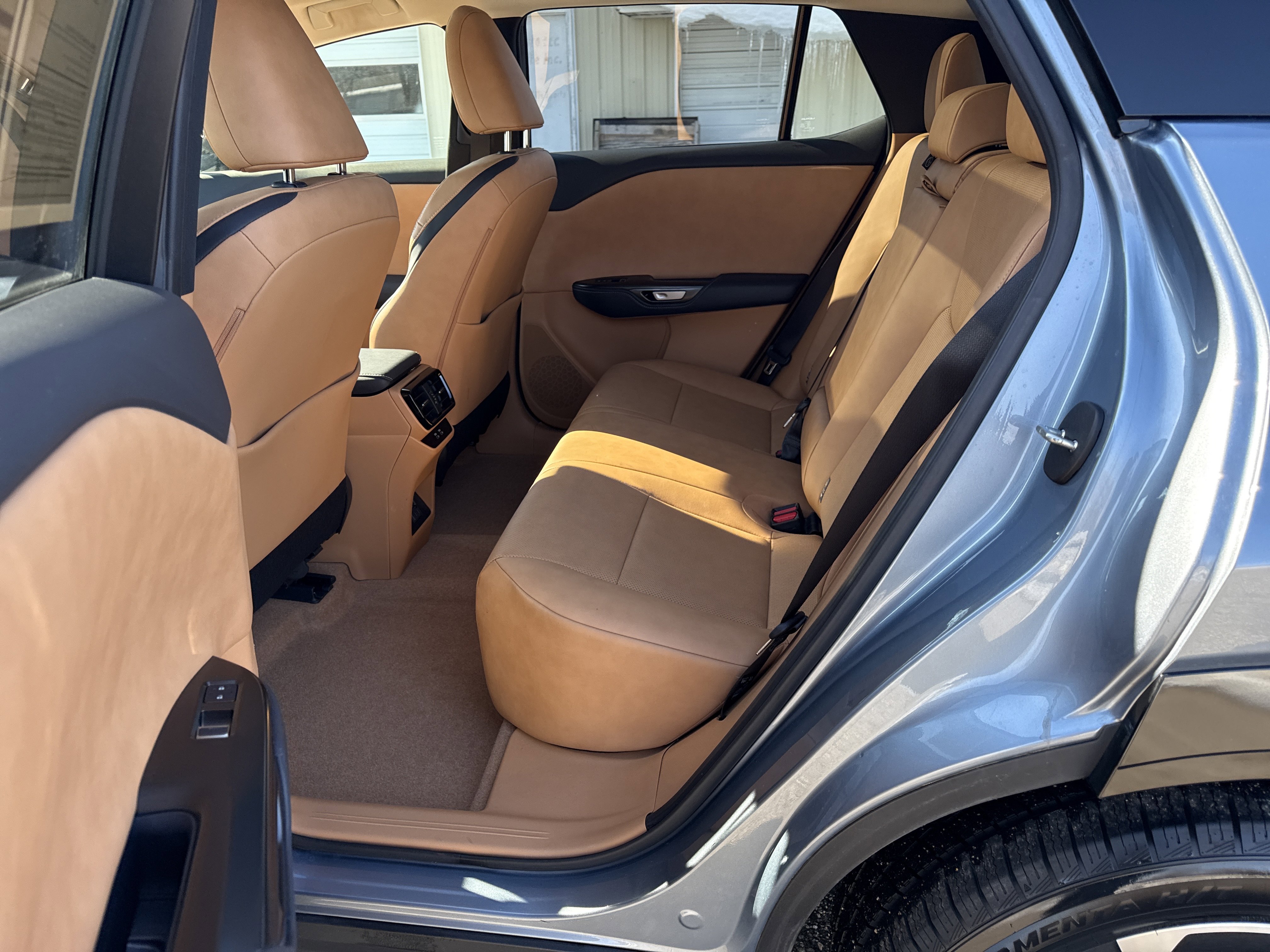 Used 2023 Lexus RZ 450e Premium w/ Accessory Package (2T) image 17