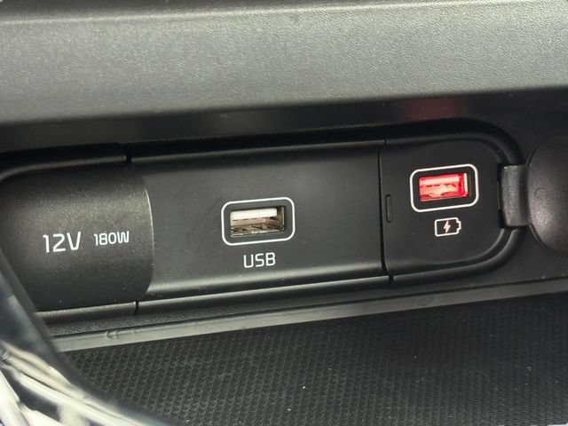 Used 2022 Kia Soul GT-Line FWD image 17