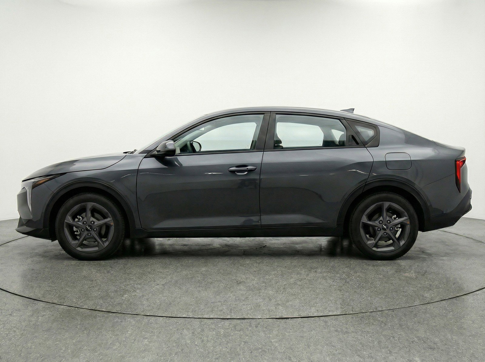 Used 2025 Kia K4 FWD image 5
