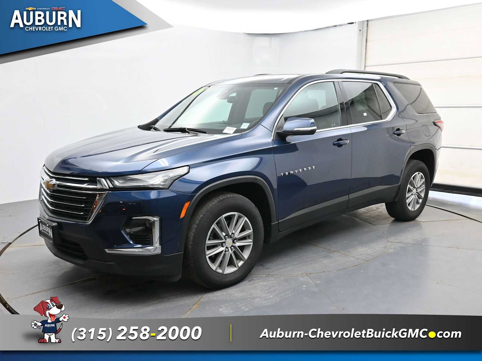 Used 2023 Chevrolet Traverse LT AWD/4WD image 2