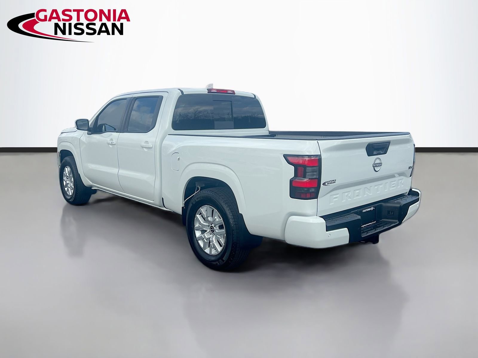 Used 2024 Nissan Frontier SV w/ Technology Package image 6