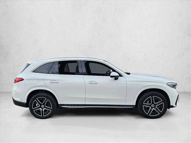 Used 2023 Mercedes-Benz GLC 300 image 2