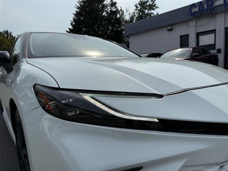 Used 2025 Toyota Camry XSE FWD image 15