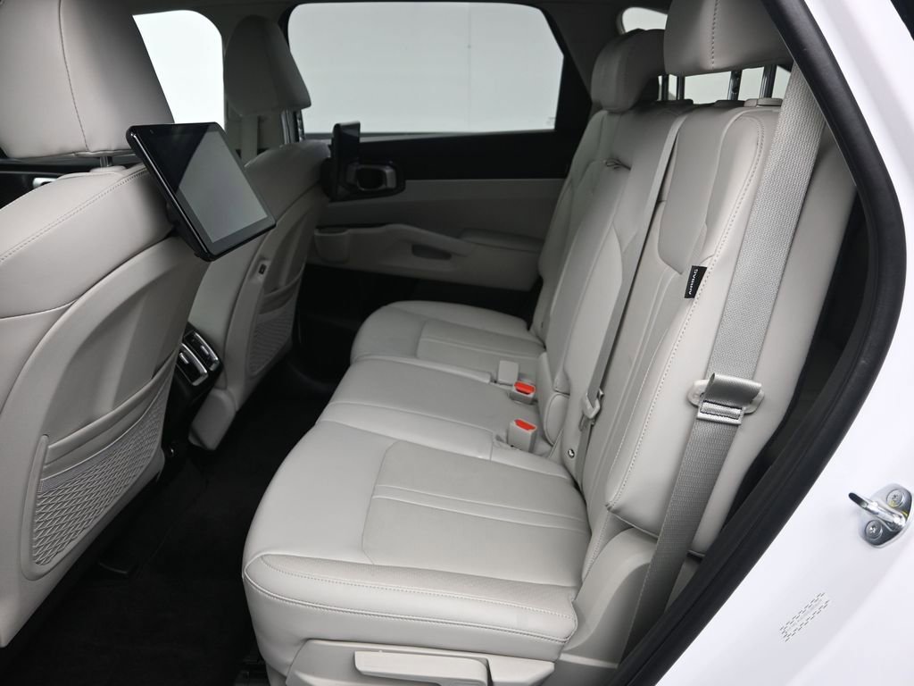 New 2025 Kia Sorento S w/ Panoramic Sunroof Package FWD image 23