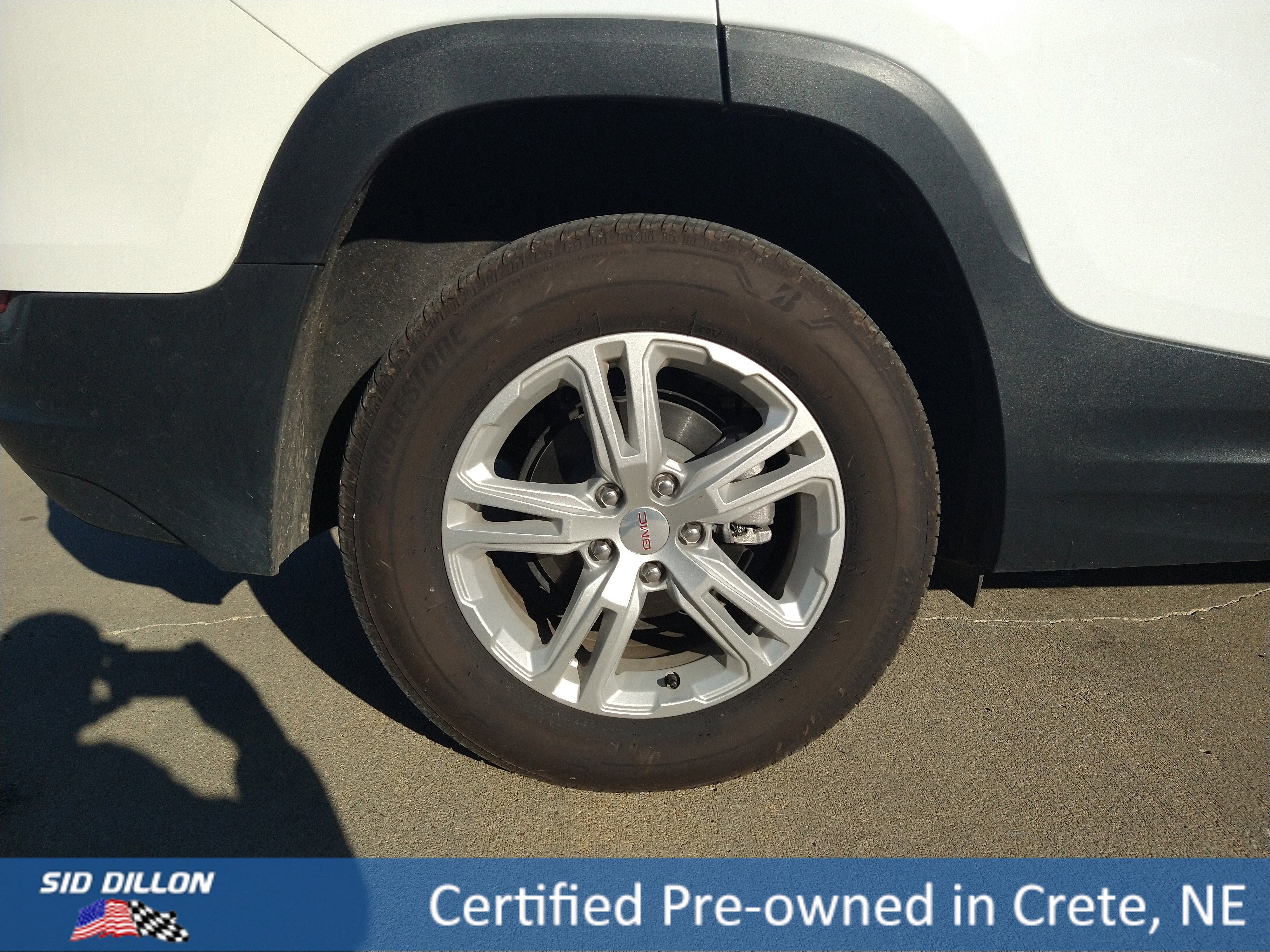 Used 2024 GMC Terrain SLE image 10