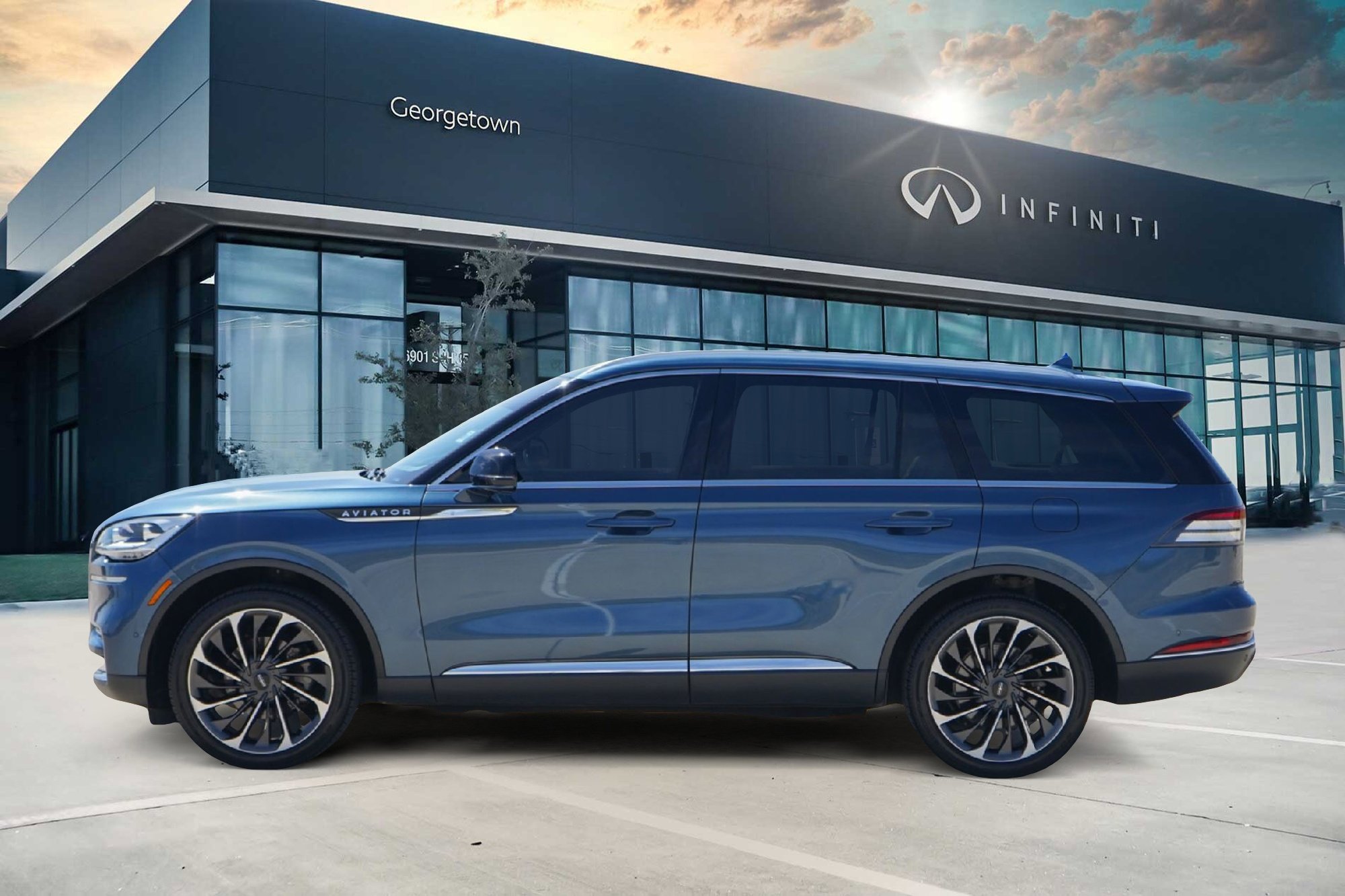 Used 2020 Lincoln Aviator Reserve w/ Equipment Group 202A image 7