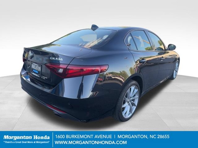 Used 2023 Alfa Romeo Giulia Sprint AWD/4WD image 8