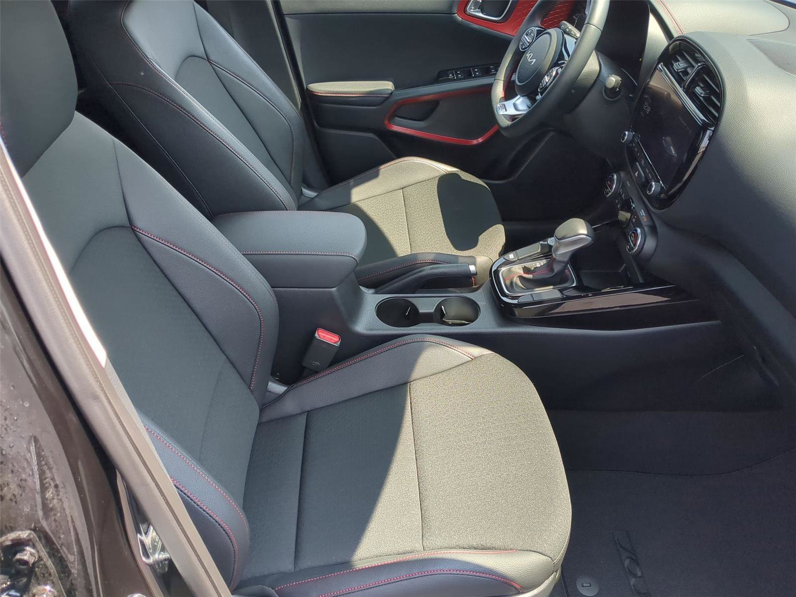 Used 2025 Kia Soul GT-Line image 17