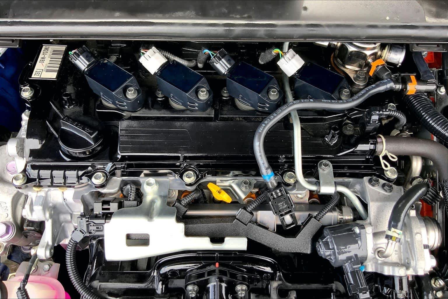 Used 2025 Toyota Prius LE FWD image 32