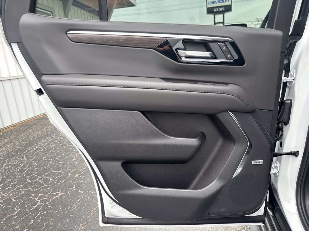 New 2026 Chevrolet Tahoe LT w/ Comfort Package AWD/4WD image 16