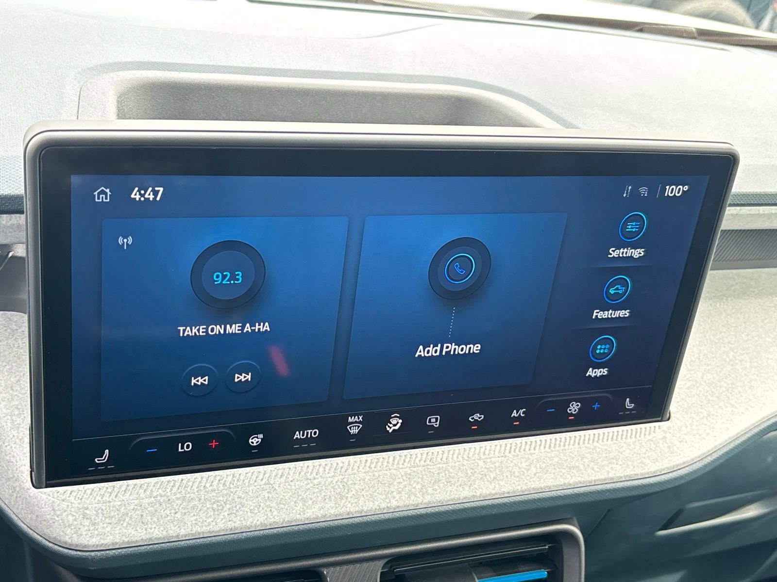 New 2026 Ford Maverick XLT w/ XLT Luxury Package FWD image 24