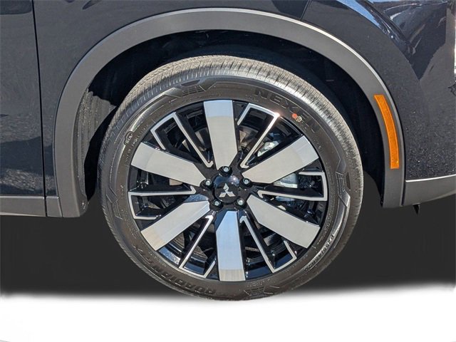 New 2026 Mitsubishi Outlander SE image 10