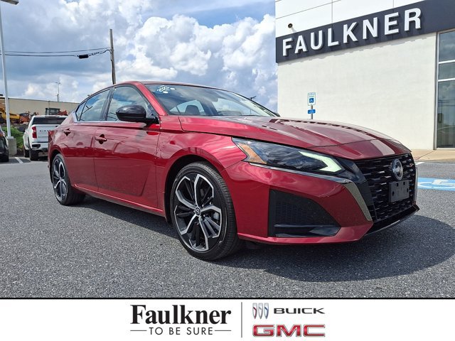 Used 2023 Nissan Altima 2.5 SR