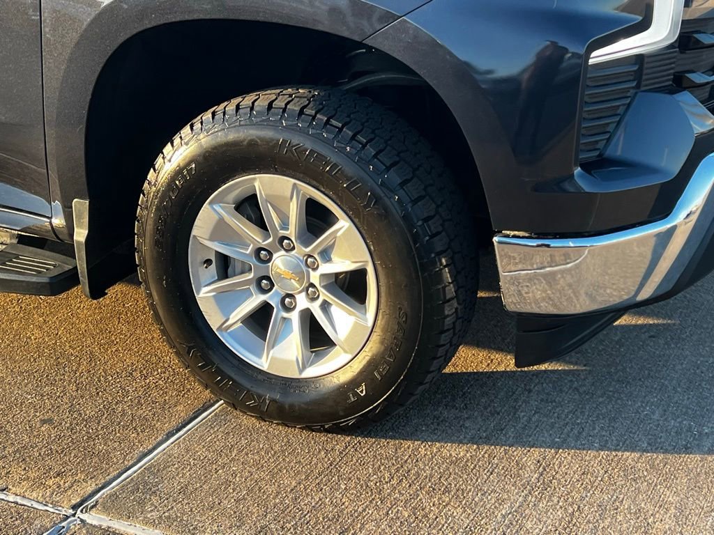 Used 2024 Chevrolet Silverado 1500 LT w/ Protection Package image 5
