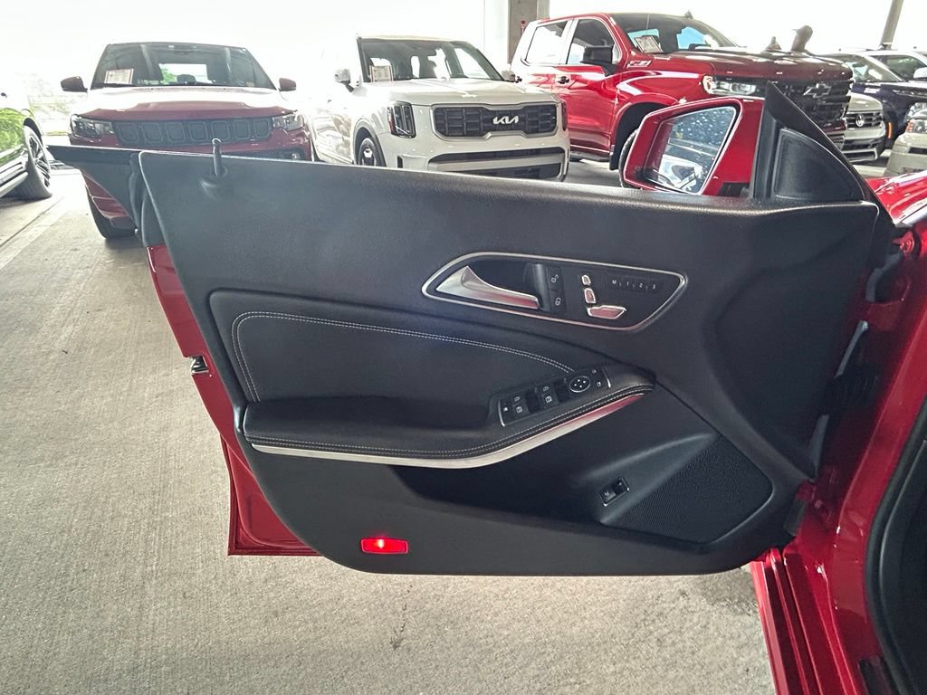 Used 2019 Mercedes-Benz CLA 250 image 17