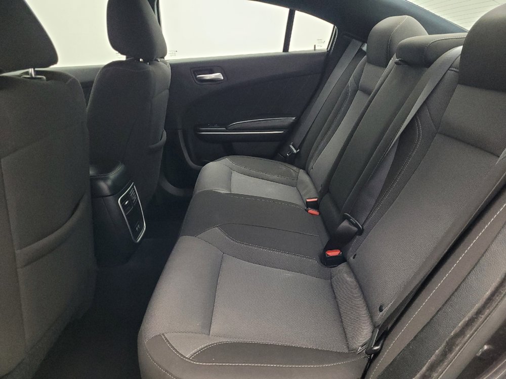 Used 2020 Dodge Charger SXT image 18