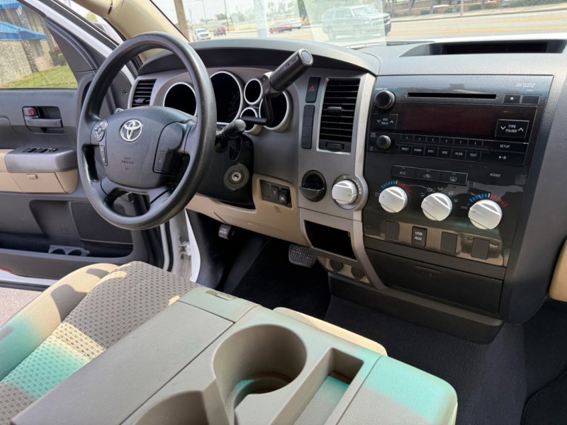 Used 2013 Toyota Tundra 2WD CrewMax w/ Tow Pkg image 25