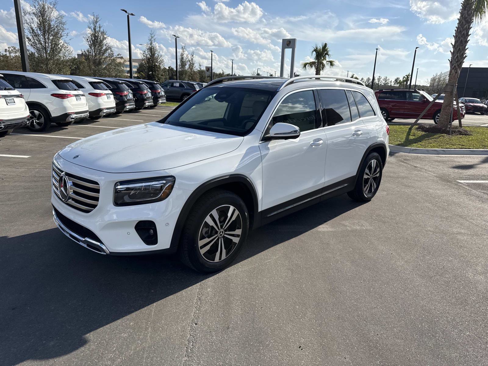 Used 2025 Mercedes-Benz GLB 250 GLB 250 image 7