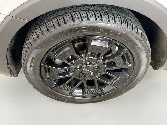 Used 2022 Kia Telluride SX w/ Nightfall Edition Package AWD/4WD image 36
