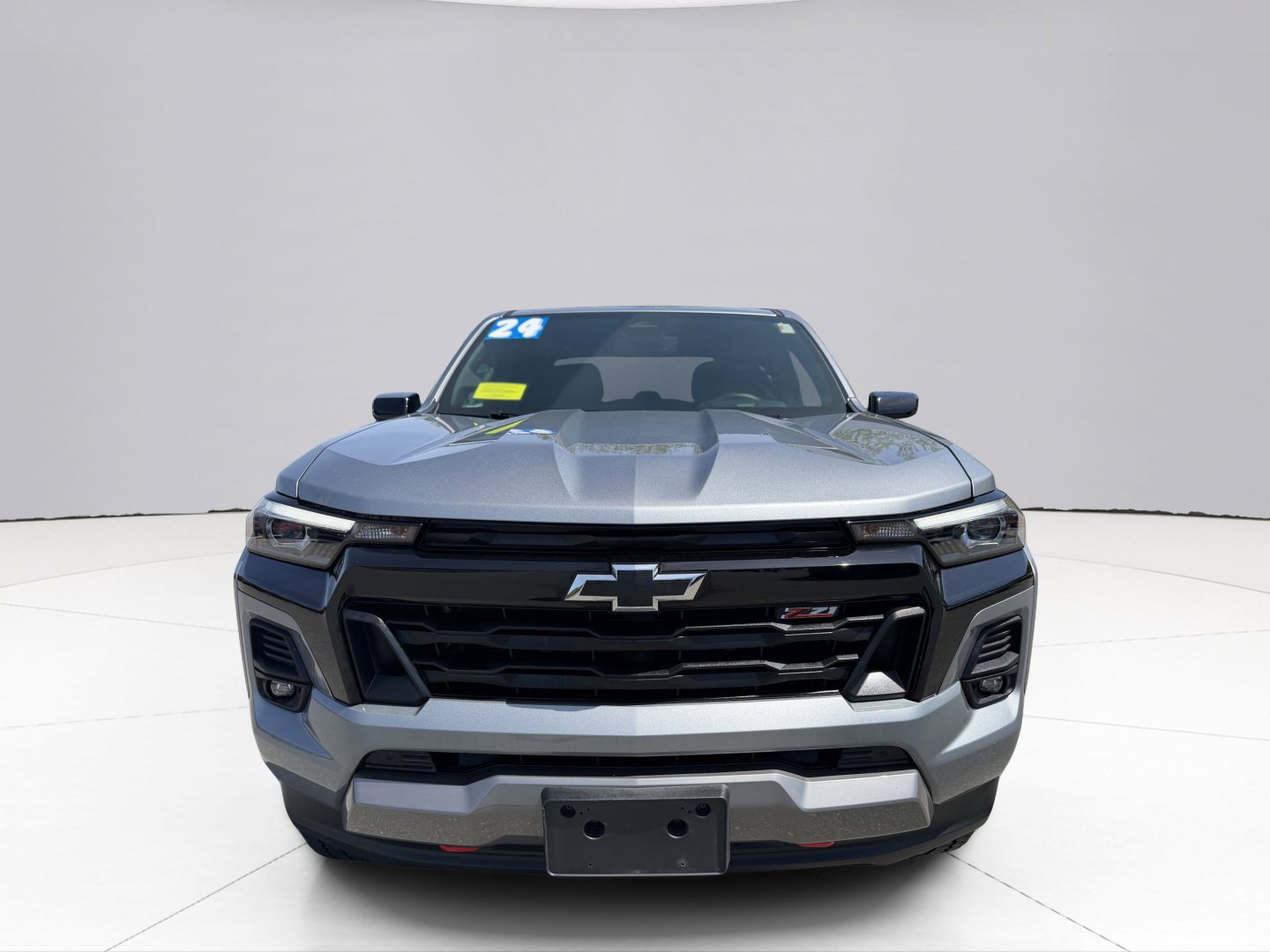 Used 2024 Chevrolet Colorado Z71 w/ LPO, Dark Essentials Package AWD/4WD image 14