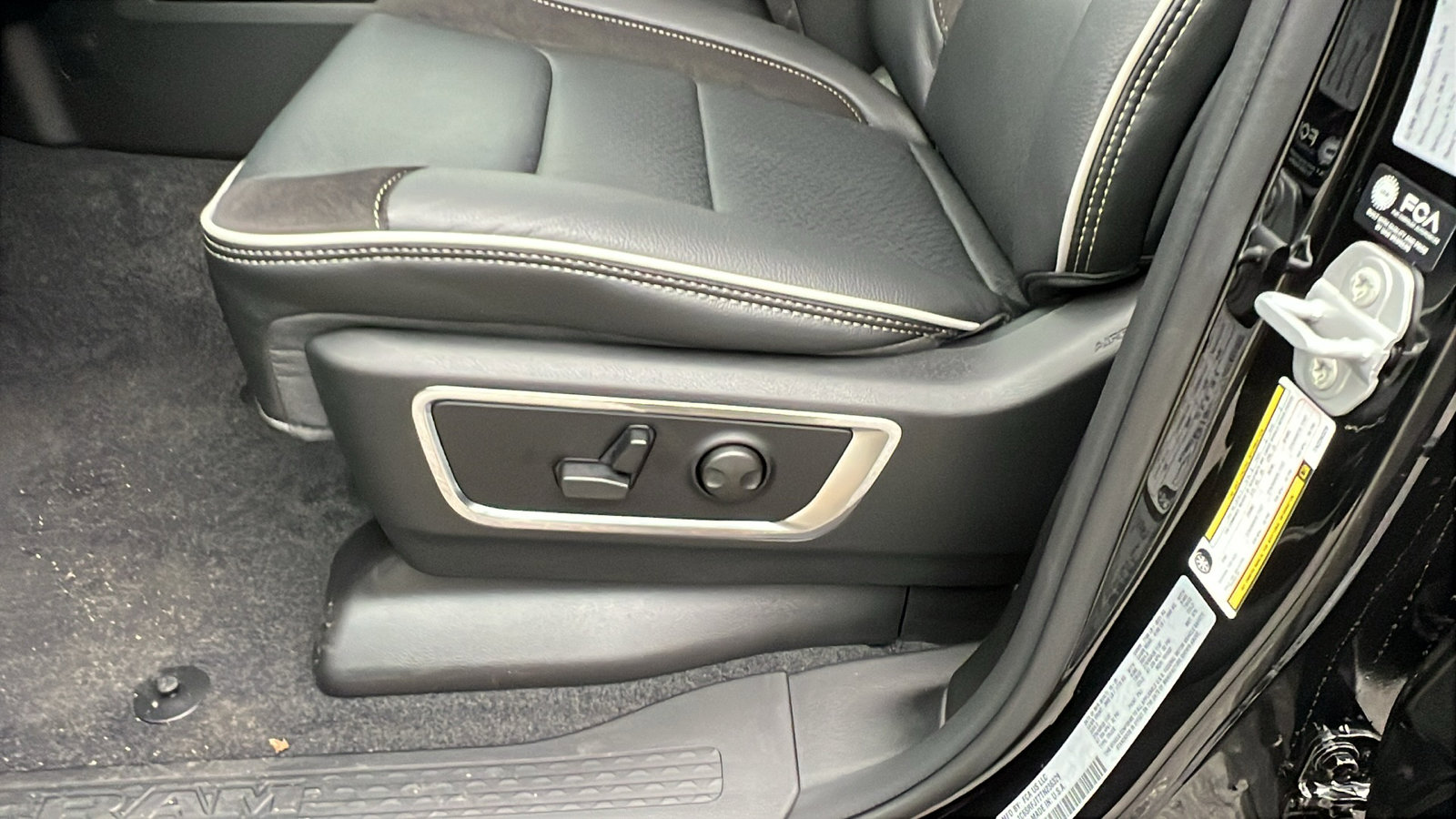 New 2026 RAM 1500 Laramie image 17