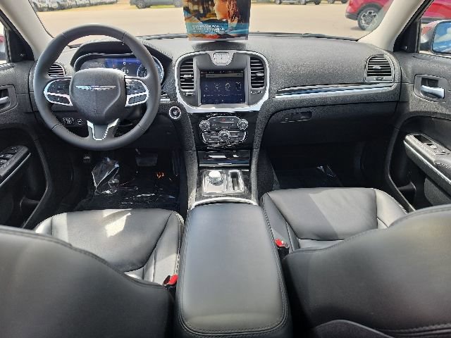 Used 2023 Chrysler 300 Touring L w/ Popular Equipment Group AWD/4WD image 12