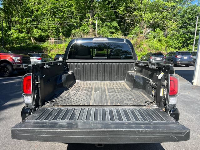 Used 2020 Toyota Tacoma TRD Off-Road w/ Technology Package AWD/4WD image 25
