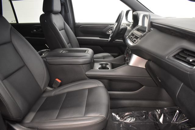 Used 2024 Chevrolet Tahoe Z71 w/ Luxury Package AWD/4WD image 19