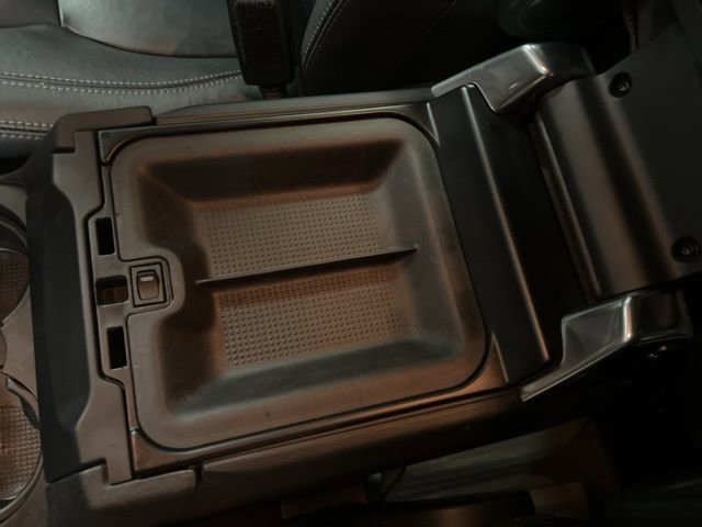 Used 2016 Land Rover LR4 HSE LUX image 27