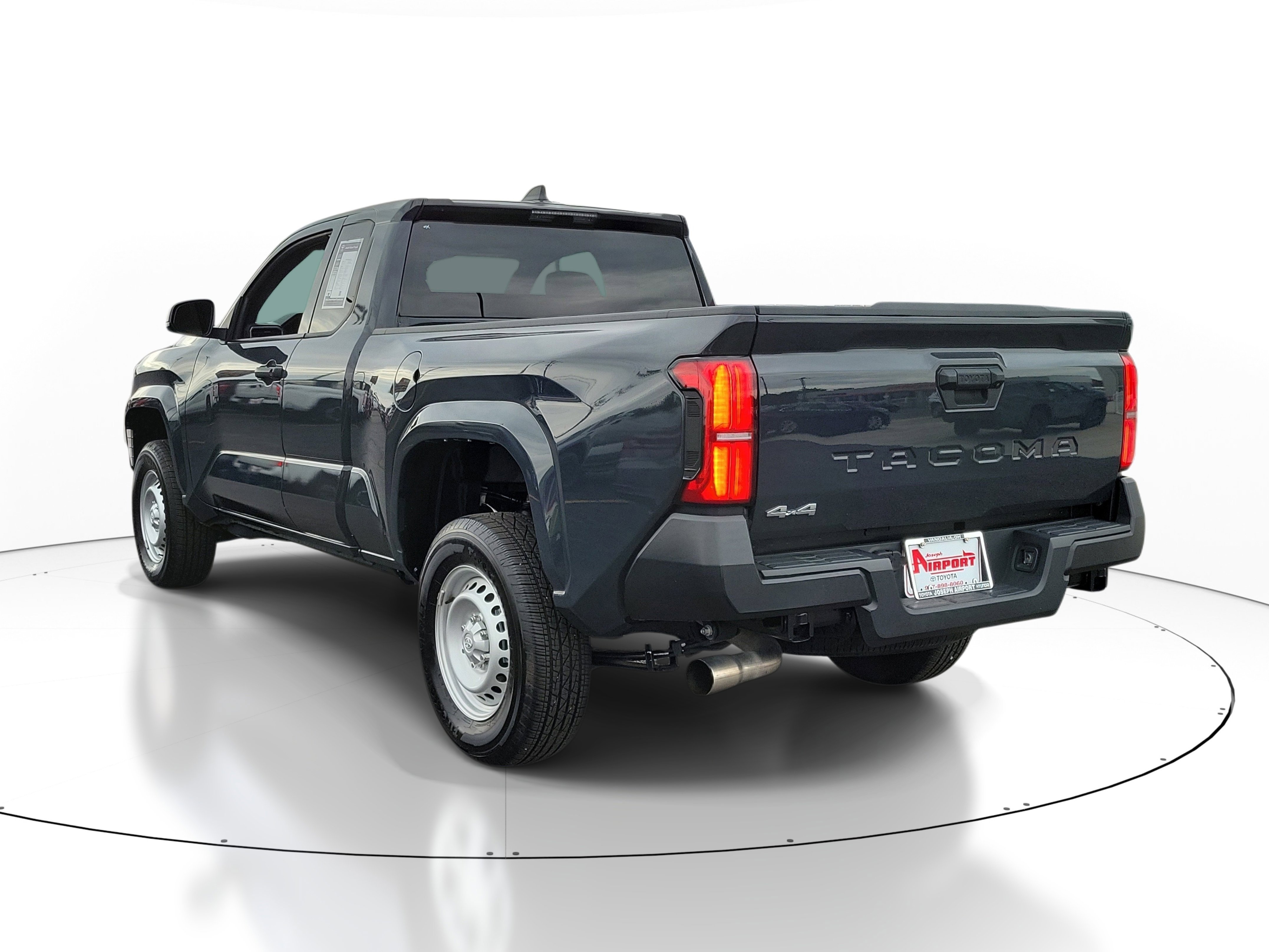 Used 2025 Toyota Tacoma SR AWD/4WD image 3