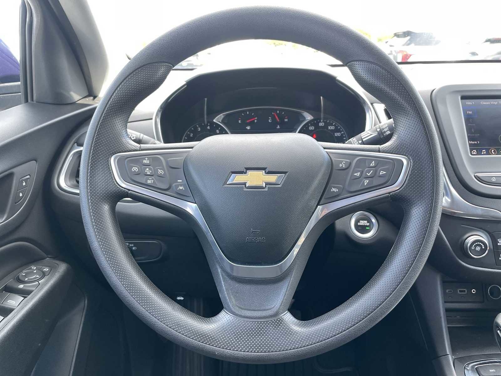 Used 2022 Chevrolet Equinox LT image 11