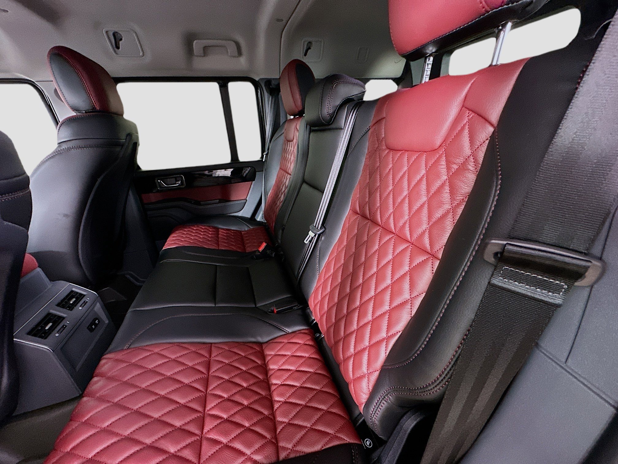 New 2024 INEOS Grenadier Fieldmaster Edition image 36