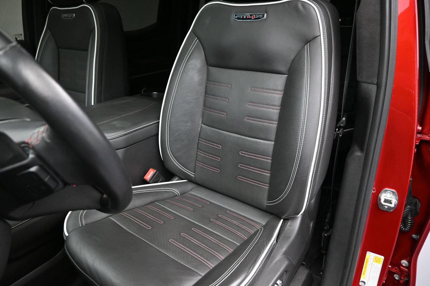 Used 2023 GMC Sierra 1500 AT4X AWD/4WD image 21