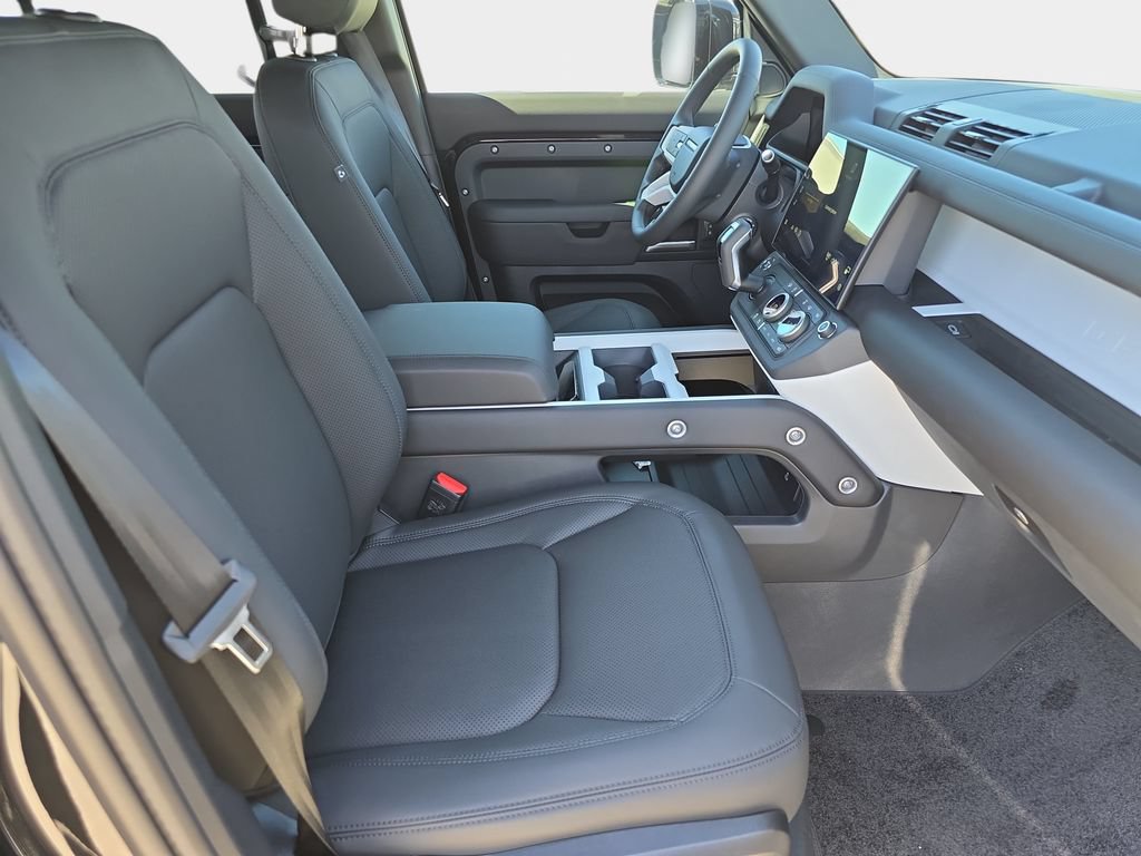 New 2026 Land Rover Defender 110 S AWD/4WD image 10