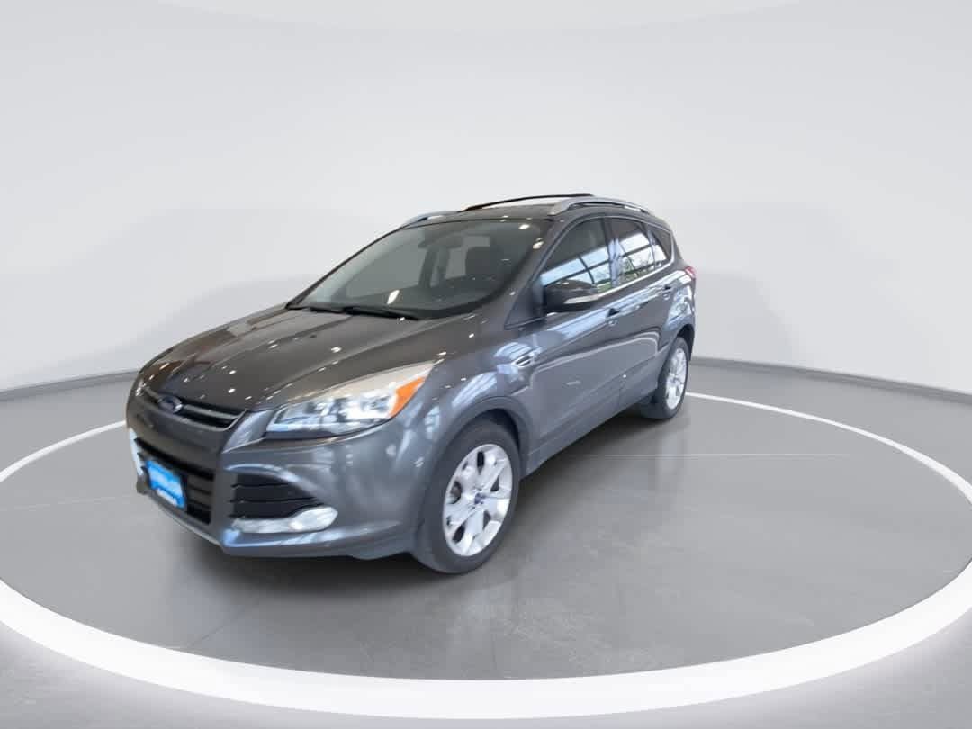 Used 2016 Ford Escape Titanium w/ Equipment Group 301A AWD/4WD image 4