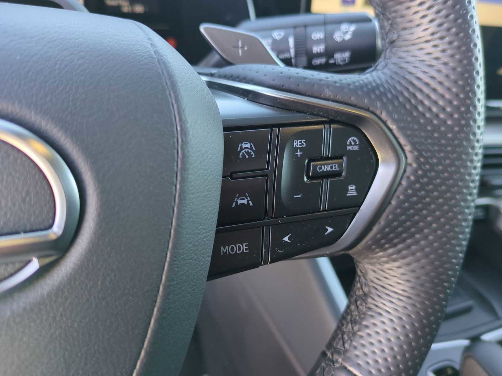 Used 2025 Lexus TX 500h AWD w/ Technology Package image 34