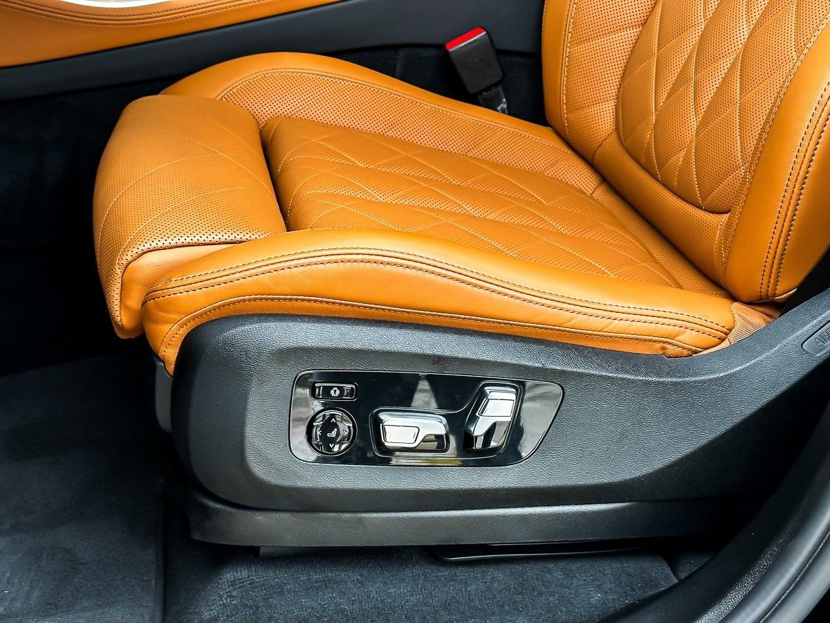 Certified 2023 BMW X5 sDrive40i w/ Luxury Seating Package image 13