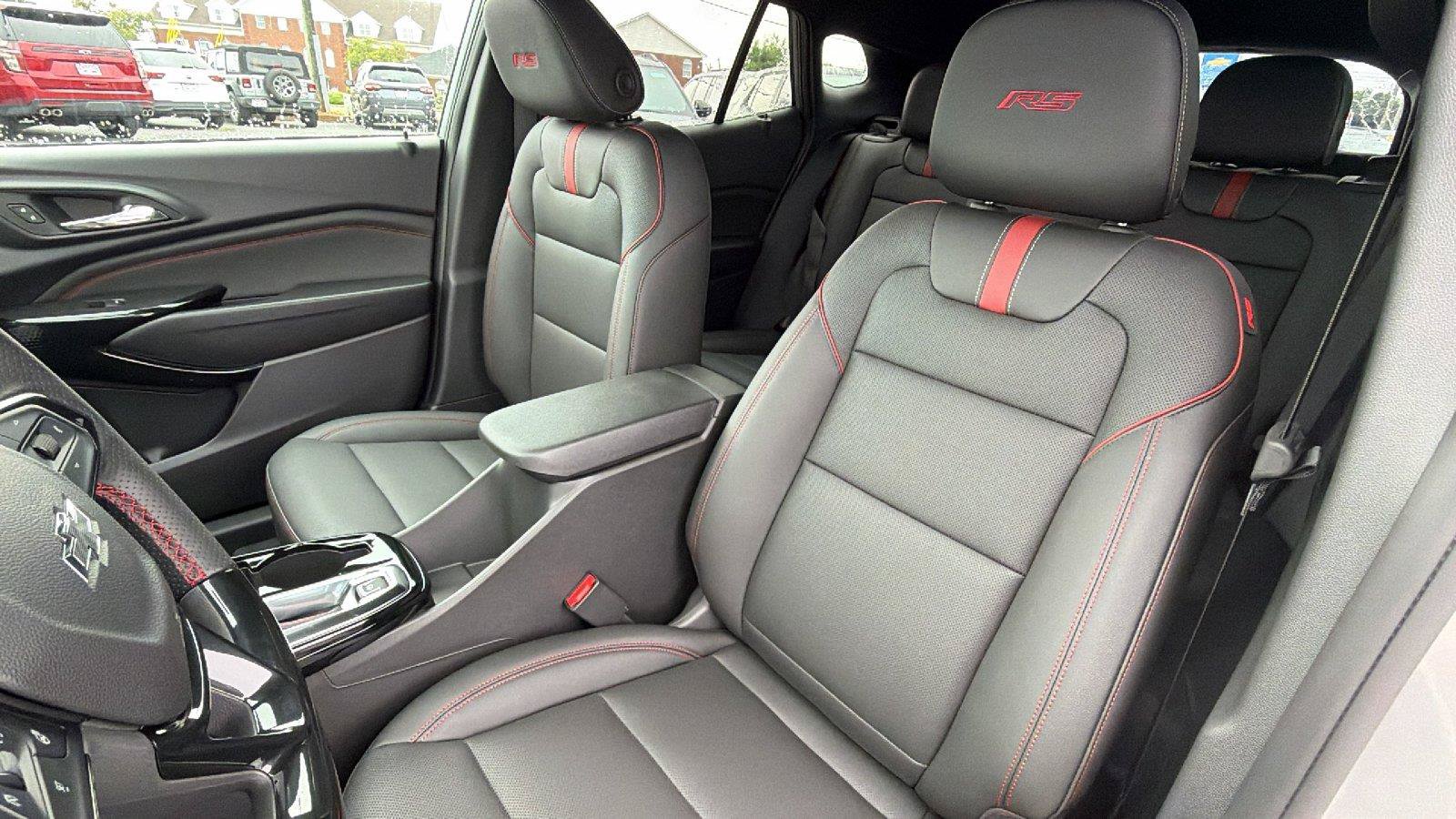 New 2026 Chevrolet Trax RS w/ Driver Confidence Package FWD image 4