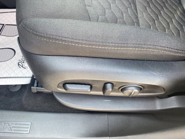 Used 2021 Chevrolet Equinox LT image 18