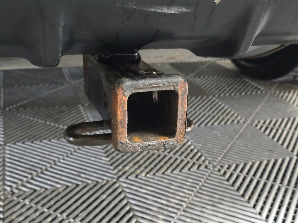 Used 2015 Volvo V60 T6 R-Design Platinum image 12