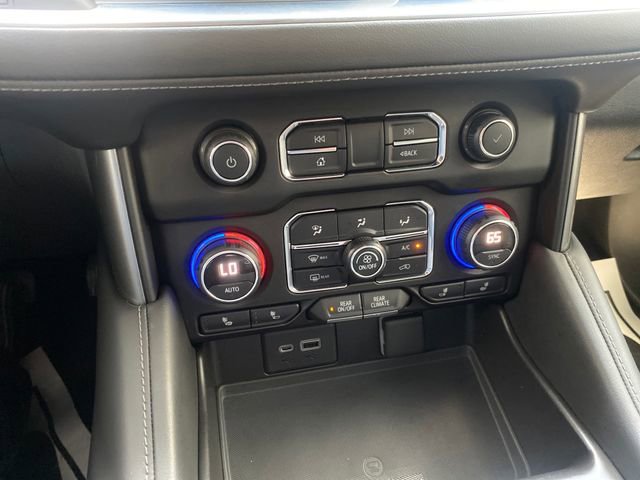 Used 2021 Chevrolet Tahoe Z71 w/ Z71 Signature Package AWD/4WD image 23