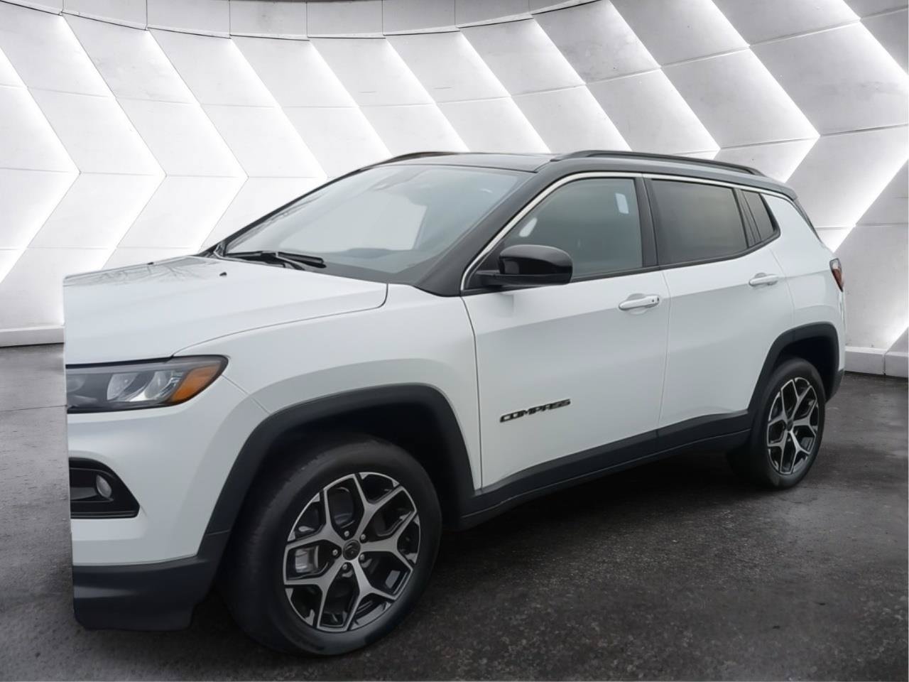 New 2026 Jeep Compass Limited w/ Sun, Sound & Navigation Group AWD/4WD image 4