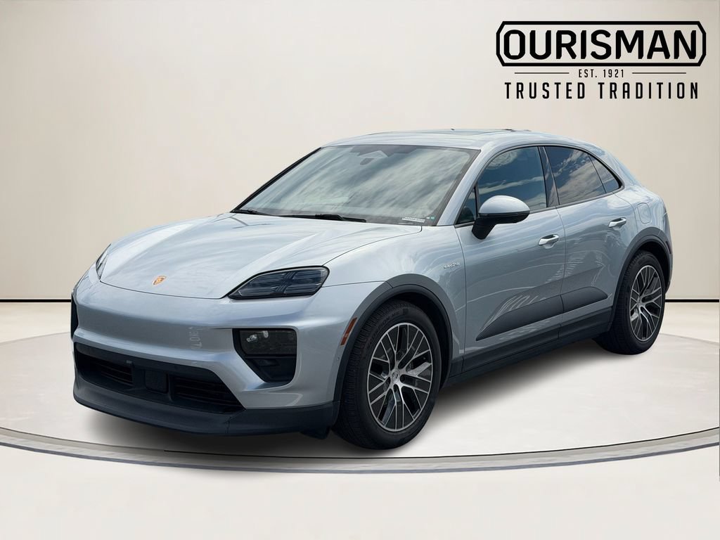 Used 2025 Porsche Macan 4 Electric AWD/4WD image 5