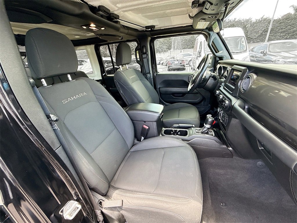 Used 2021 Jeep Wrangler Unlimited Sahara image 32