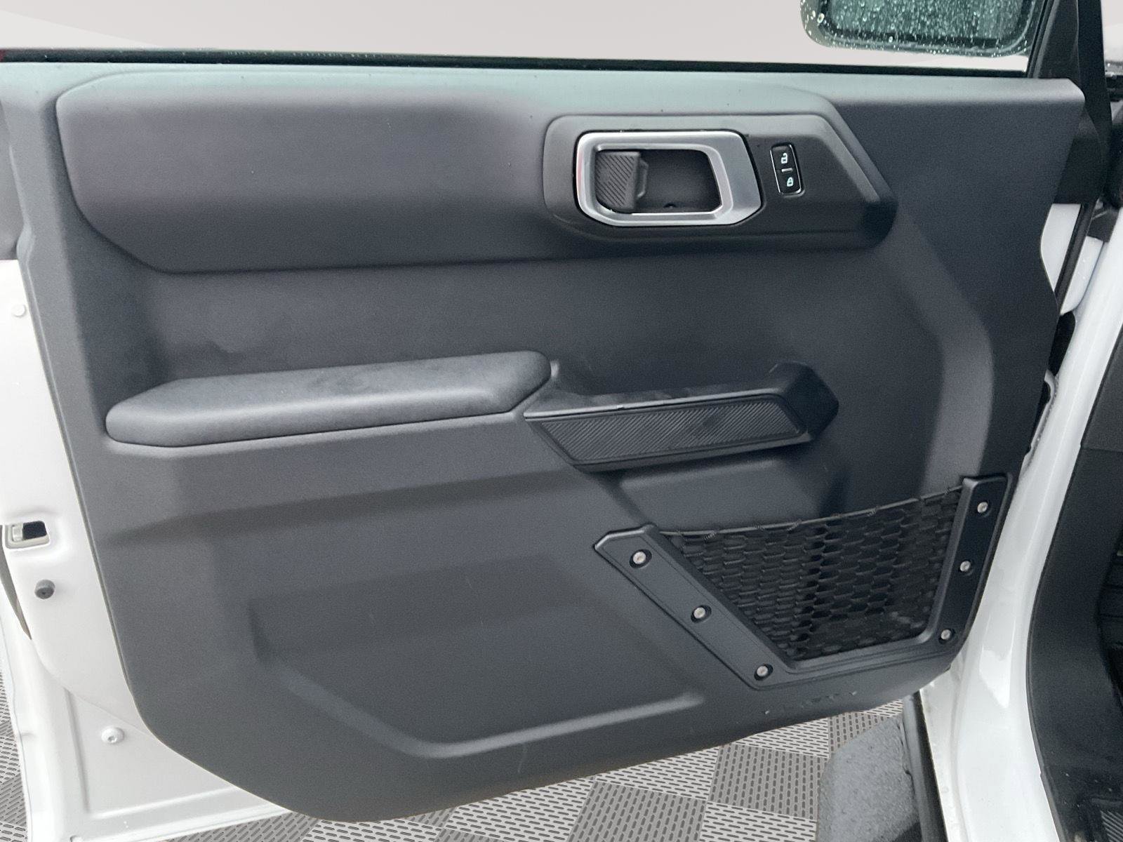 New 2025 Ford Bronco Badlands image 11