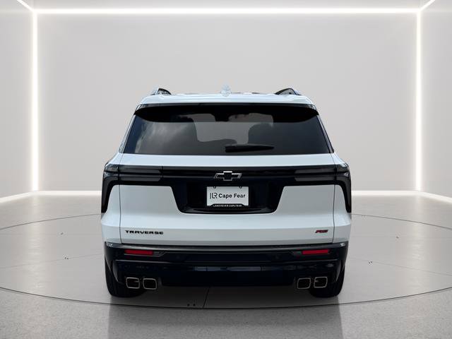 Used 2025 Chevrolet Traverse RS FWD image 4