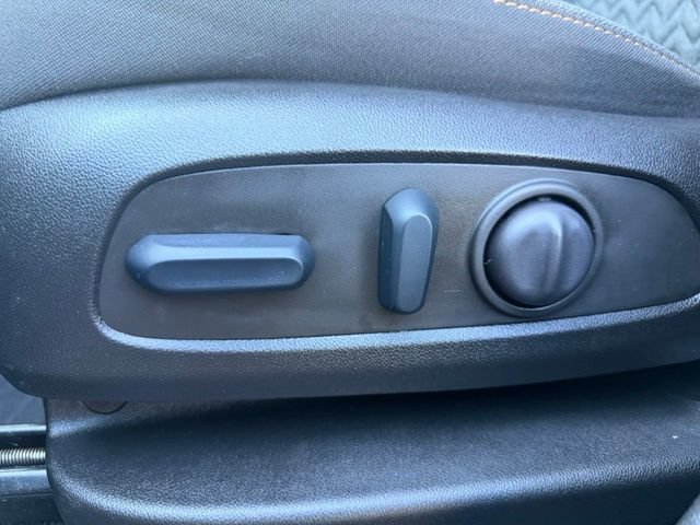 Used 2023 Chevrolet Equinox LT AWD/4WD image 19